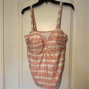 Kohl’s Pink Tankini Tie Dye with Padded Cups / 1X / Brand is “Freshwater”